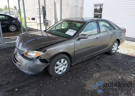 2004 Toyota Camry Le from USA, damaged, VIN 4T1BE32K74U881431